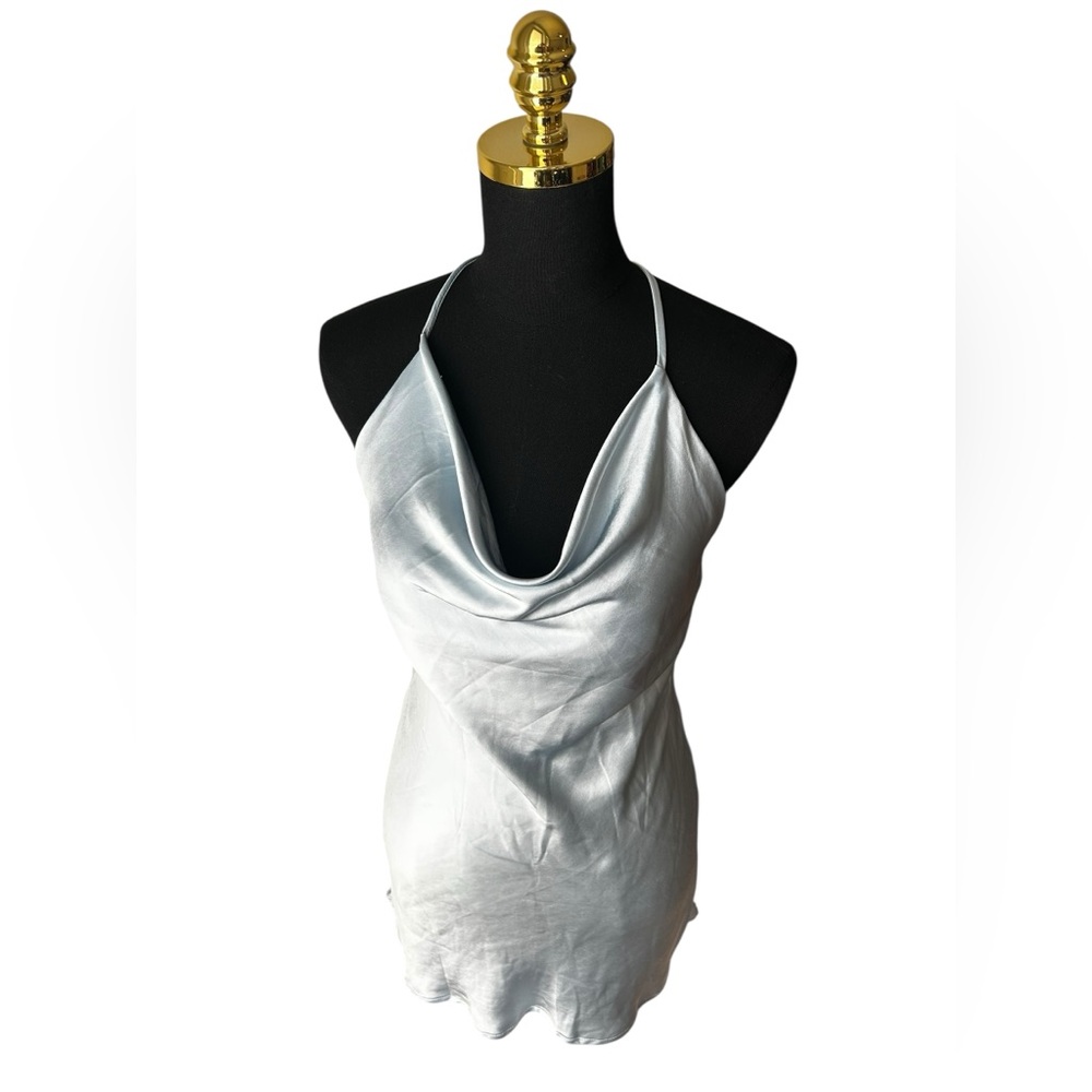 Just Quella Women’s Baby Blue Cowl Neck Backless Dress Size Medium